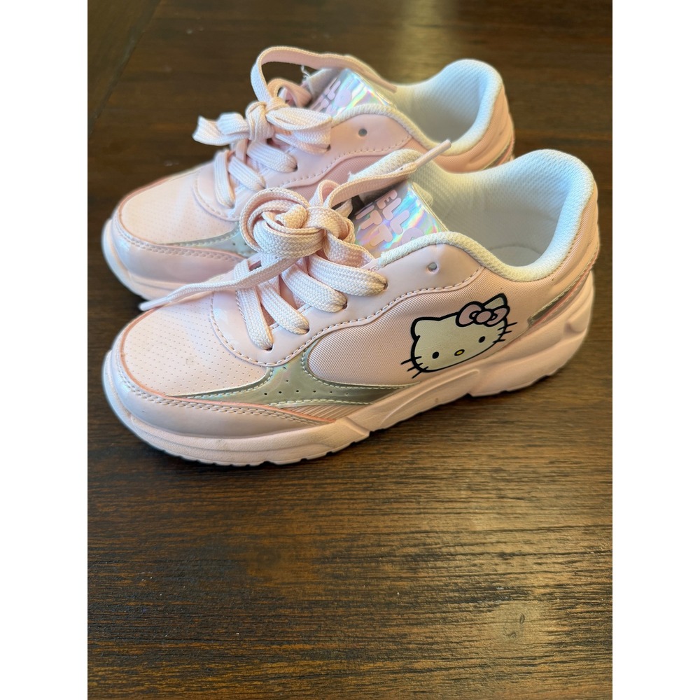 Sanrio Hello Kitty Girls Size 2 Pink Iridescent Chunky Sneakers Low Top Trainers